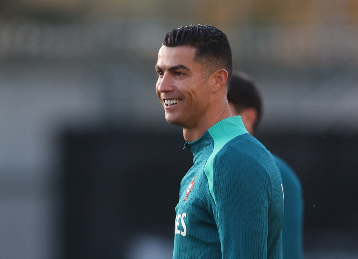 Криштиану Роналду вдохновляет команду Португалии