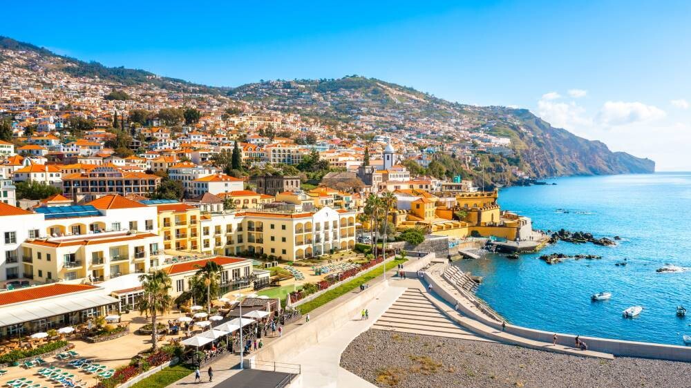 Discover the Vibrant Beauty of Madeira