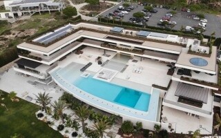 Ronaldo Buys 30M Pound Mansion Ahead of Retirement